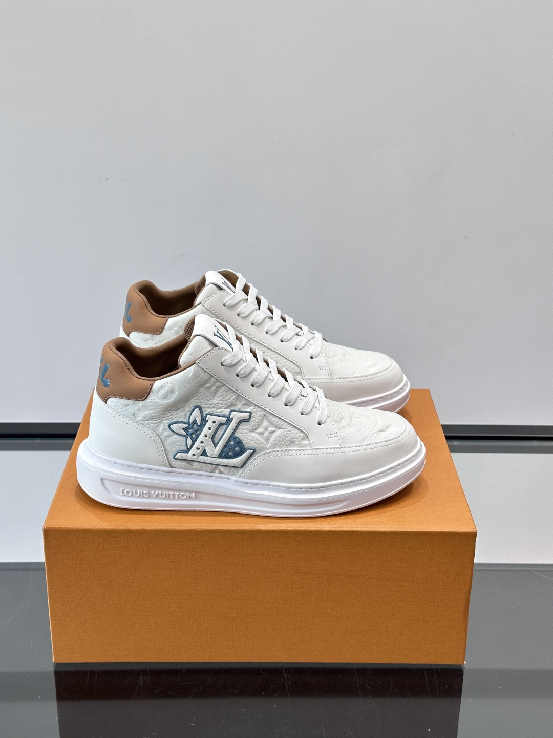 LV